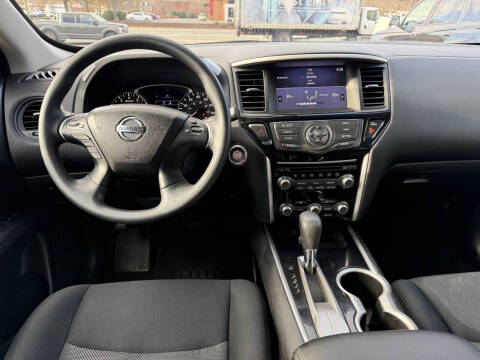 2018 Nissan Pathfinder S