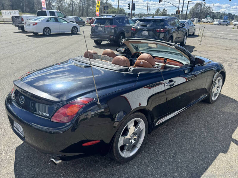 2005 Lexus SC 430