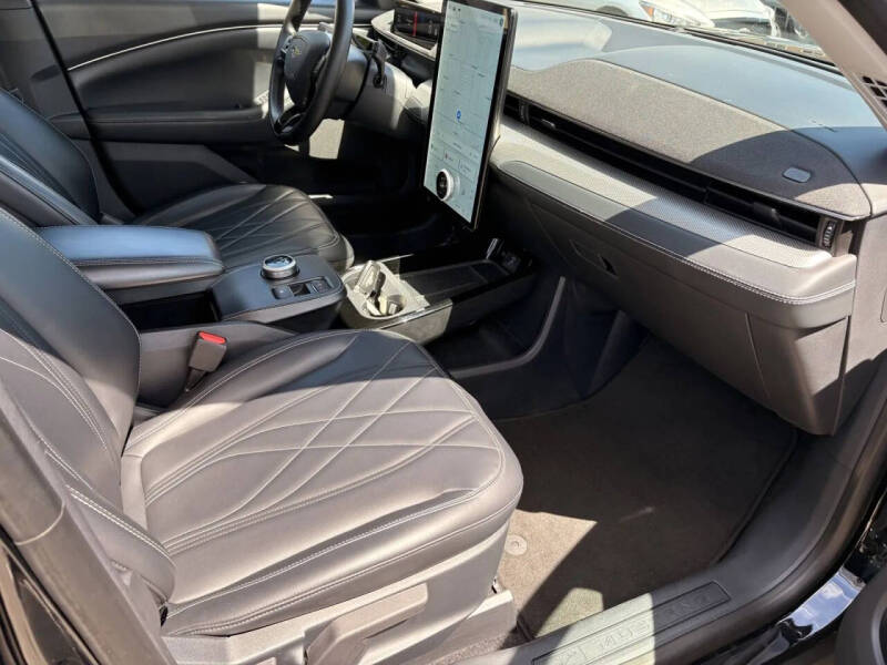 2021 Ford Mustang Mach-E Select