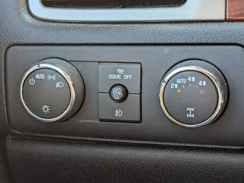 2013 Chevrolet Avalanche LTZ Black Diamond