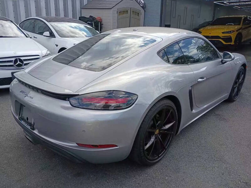 2018 Porsche 718 Cayman