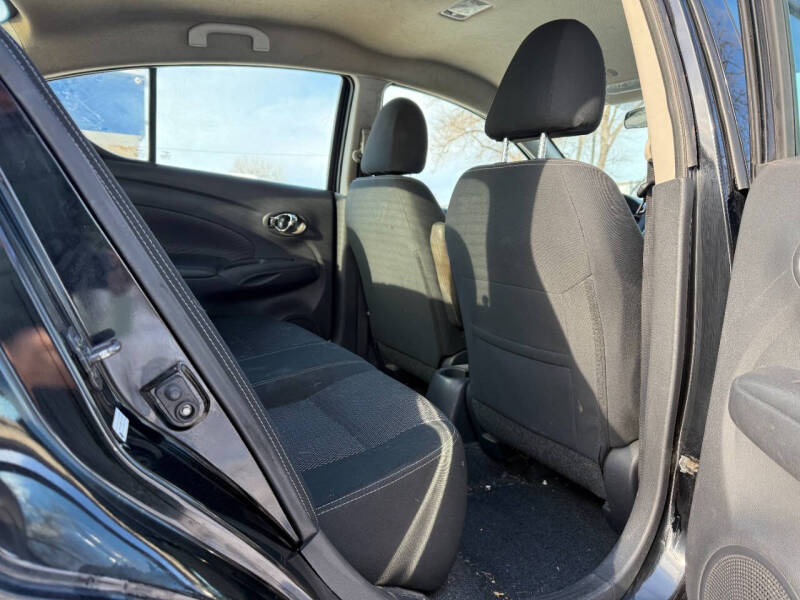 2018 Nissan Versa S Plus