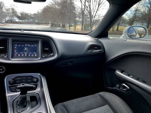 2018 Dodge Challenger SXT