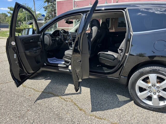 2017 Chevrolet Traverse LT