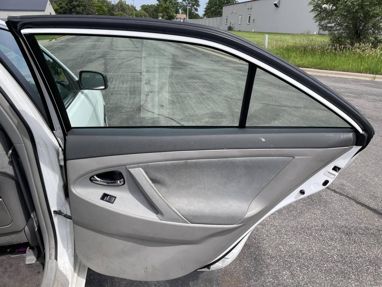 2009 Toyota Camry for sale at Twin Cities Auctions in Elk River, MN