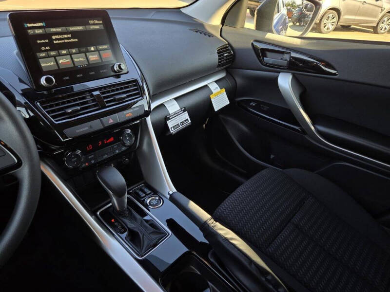 2026 Mitsubishi Eclipse Cross LE