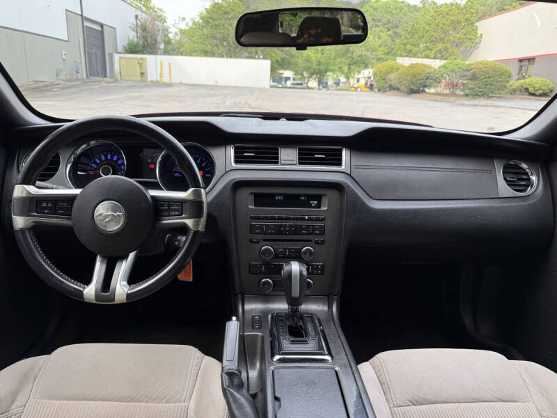 2014 Ford Mustang V6