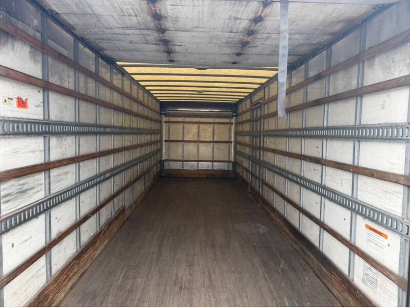 2019 Freightliner M2 106