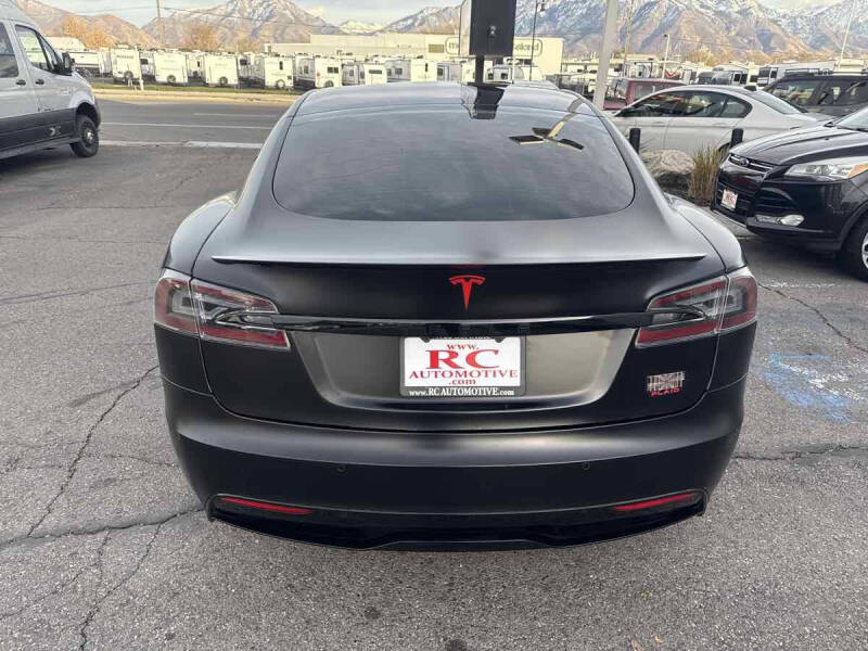 2021 Tesla Model S Plaid
