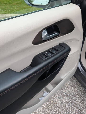2018 Chrysler Pacifica Touring L