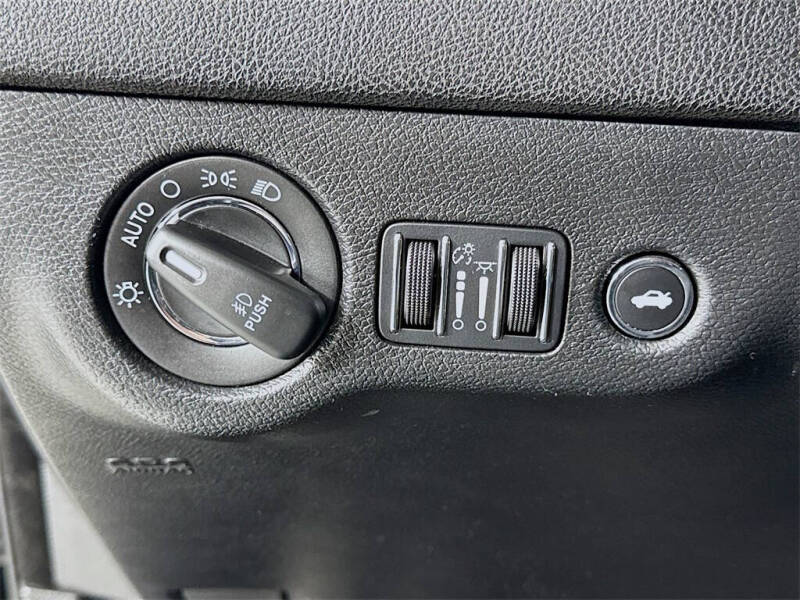 2023 Chrysler 300 Touring L