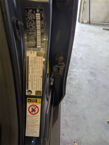 2012 Toyota Prius v Two