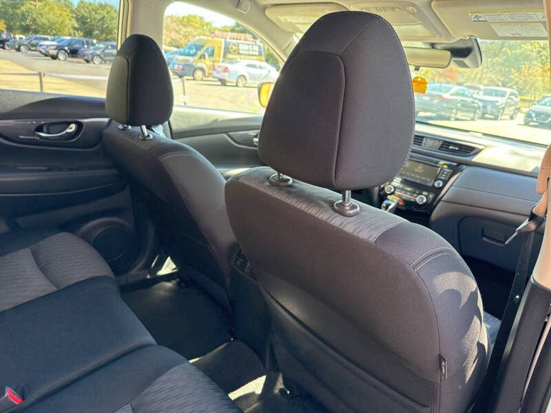 2020 Nissan Rogue SV