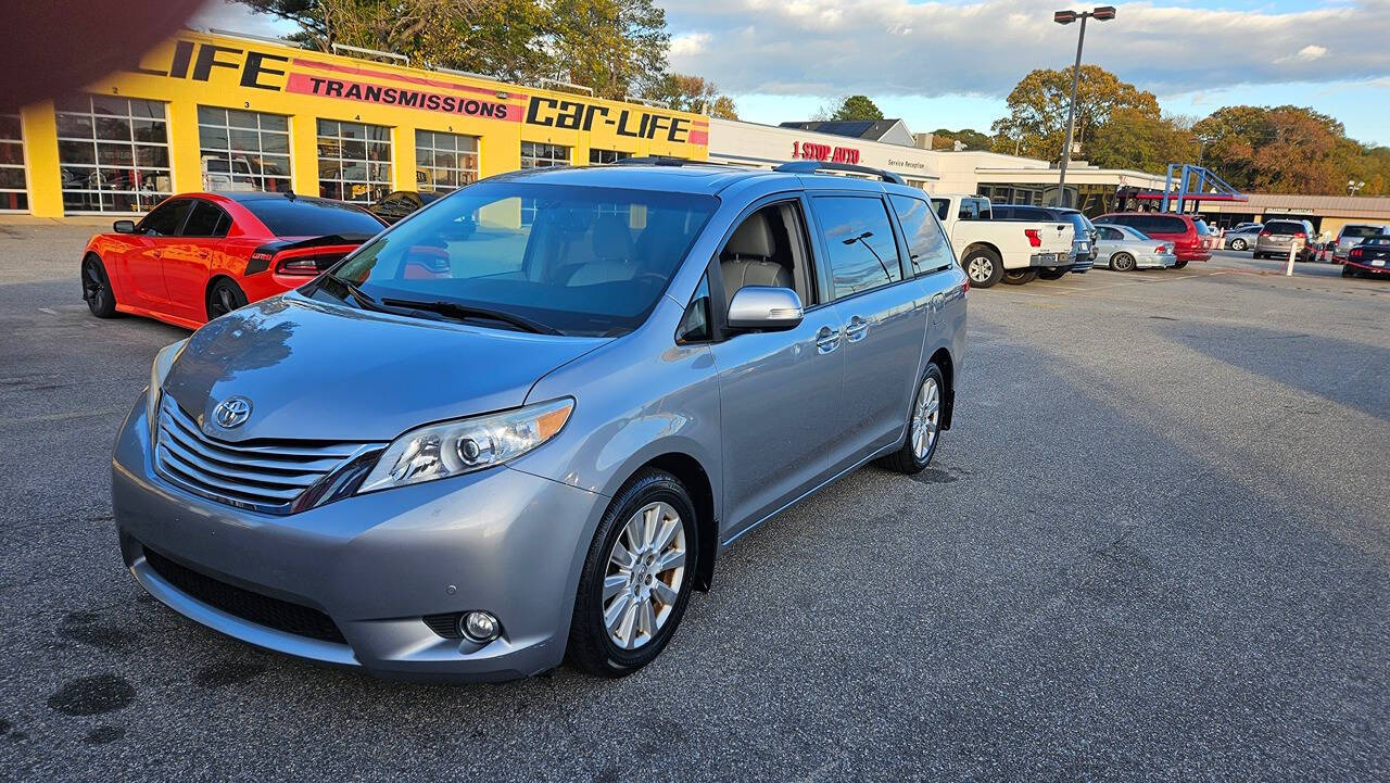 2013 Toyota Sienna for sale at Luxury Auto Sales, Inc in Norfolk, VA