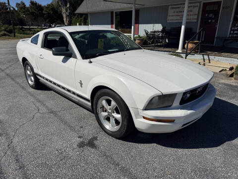 2007 Ford Mustang V6 Deluxe