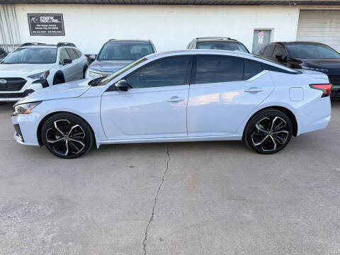 2025 Nissan Altima 2.5 SR