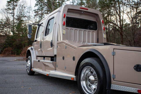 2015 Freightliner M2 106