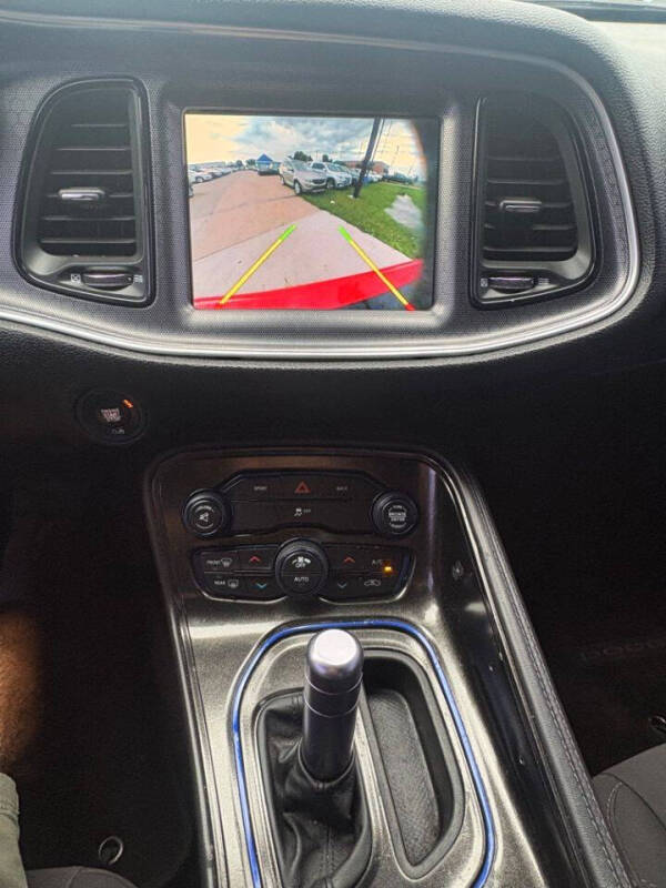 2016 Dodge Challenger SXT