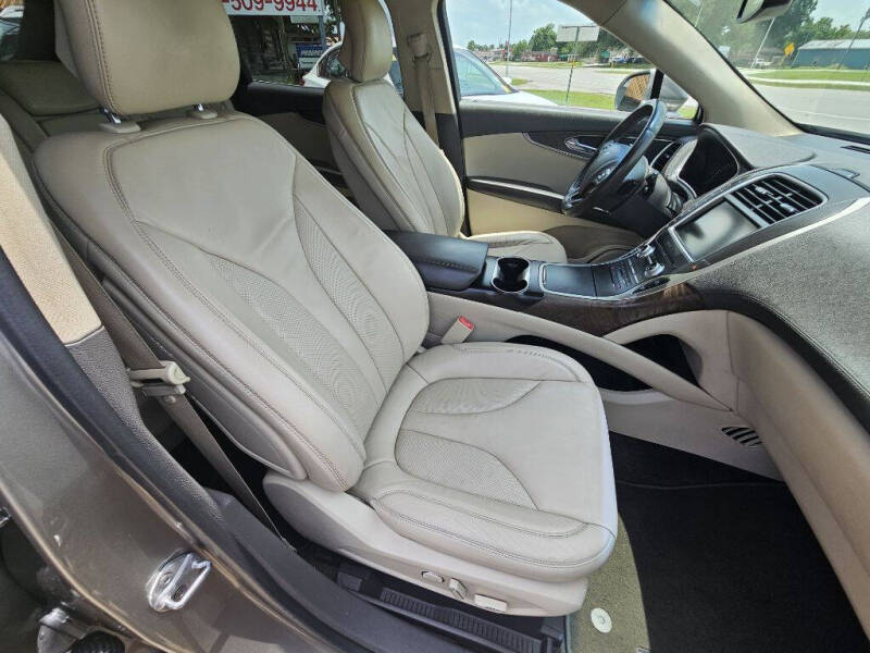 2016 Lincoln MKX Select