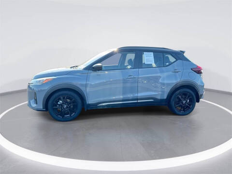 2023 Nissan Kicks SR