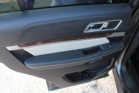 2016 Ford Explorer Platinum