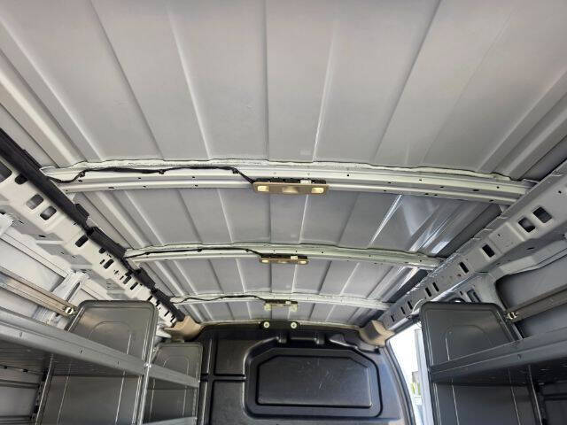 2021 Chevrolet Express 2500