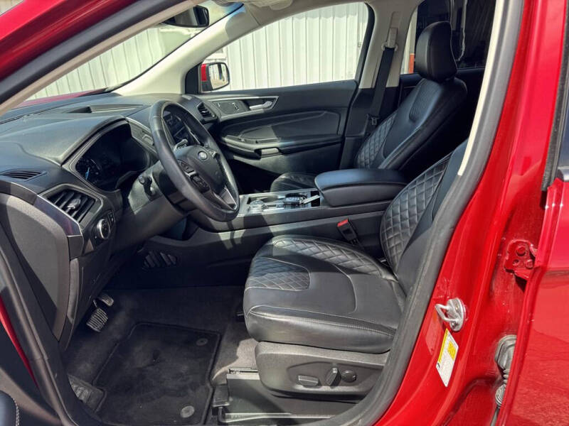 2024 Ford Edge Titanium