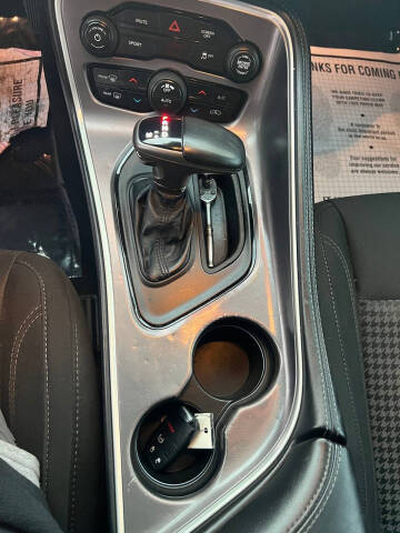 2019 Dodge Challenger SXT