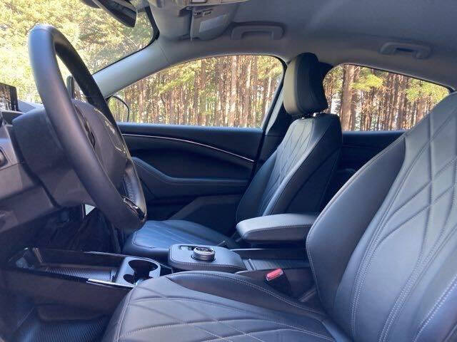 2024 Ford Mustang Mach-E Select