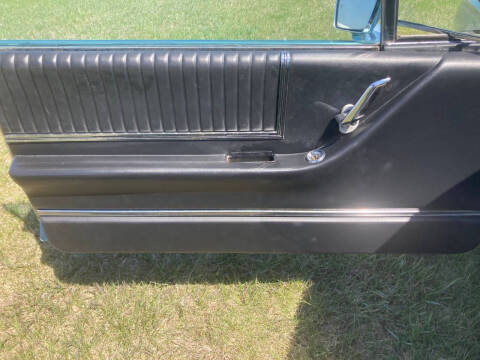 1966 Ford Thunderbird