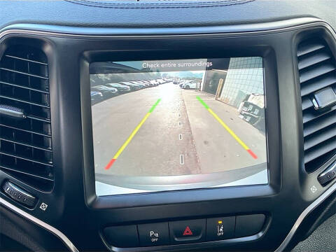 2022 Jeep Cherokee Latitude Lux