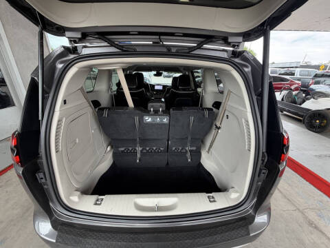 2021 Chrysler Pacifica Hybrid Limited