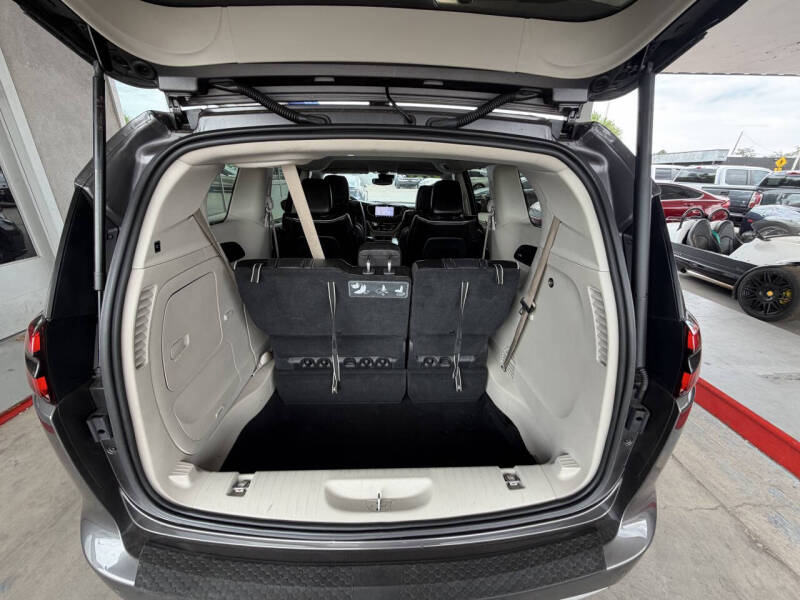 2021 Chrysler Pacifica Hybrid Limited