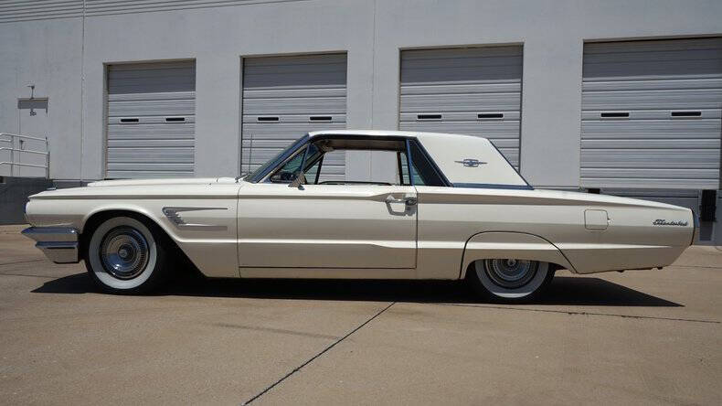 1965 Ford Thunderbird