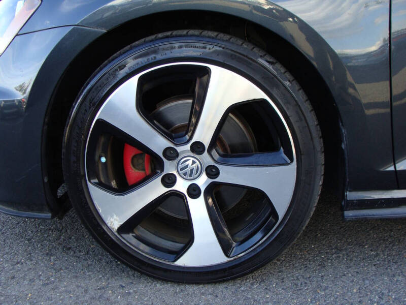 2017 Volkswagen Golf GTI S