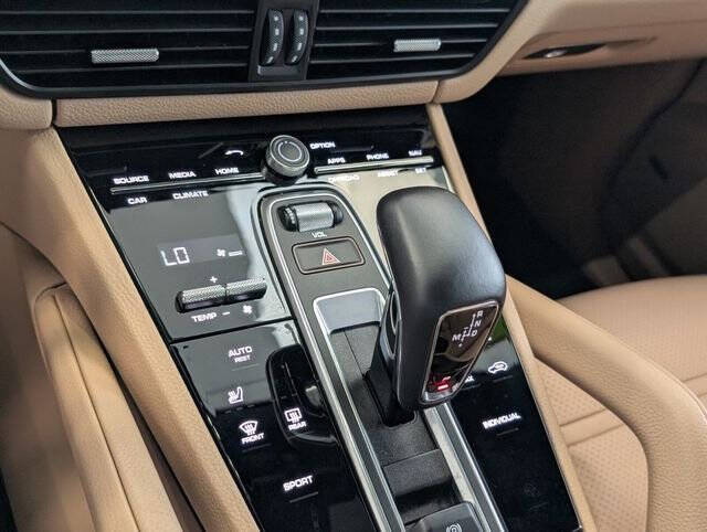 2023 Porsche Cayenne