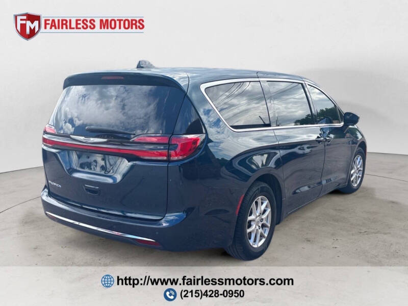 2023 Chrysler Pacifica Touring L