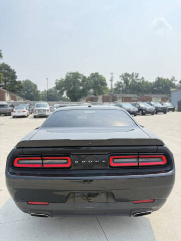 2019 Dodge Challenger SXT