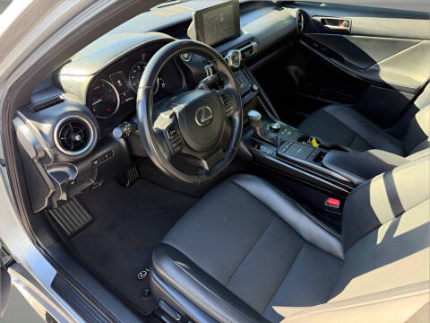 2021 Lexus IS 300