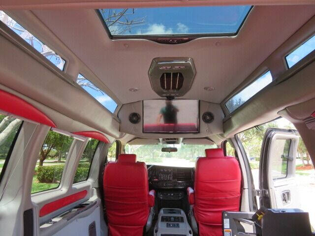 2018 GMC Savana 2500