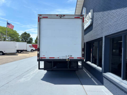 2018 Isuzu NPR Box Van