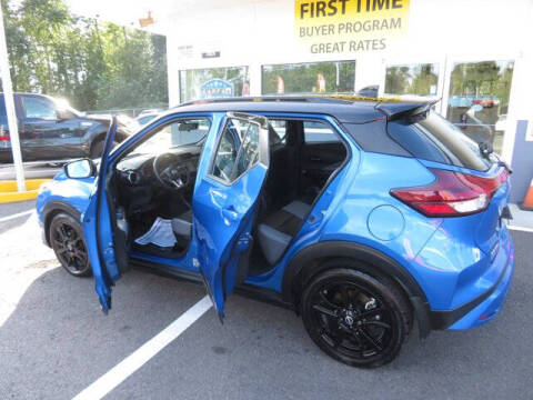 2023 Nissan Kicks SR