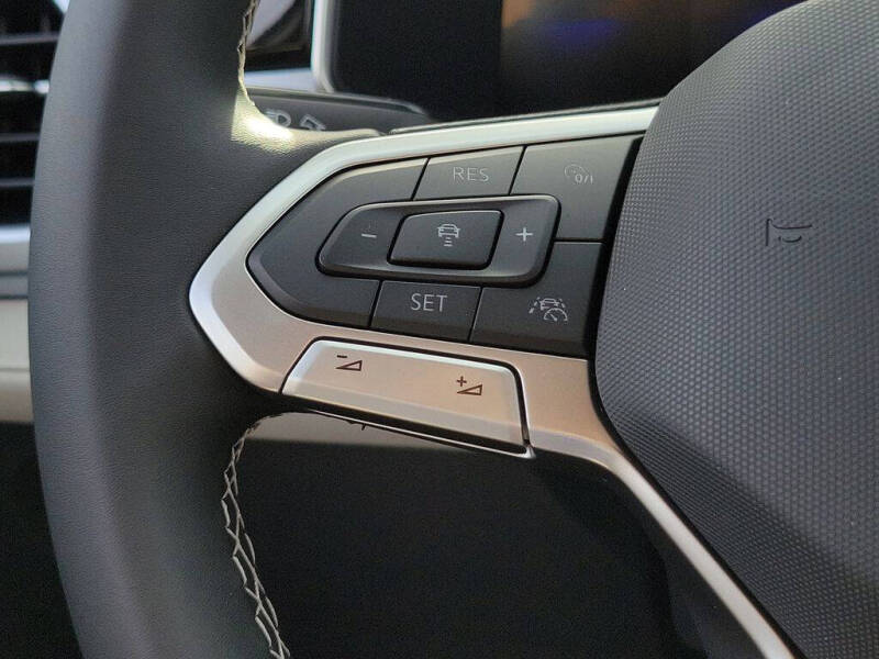 2026 Volkswagen Taos SE