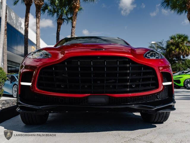 2023 Aston Martin DBX 707