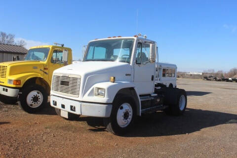 1998 Freightliner FL70 for sale at Vehicle Network - Hunting Creek Motors in Statesville NC