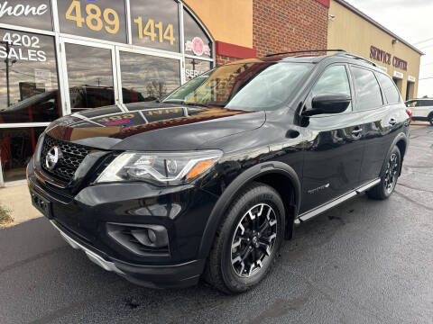 2020 Nissan Pathfinder SV