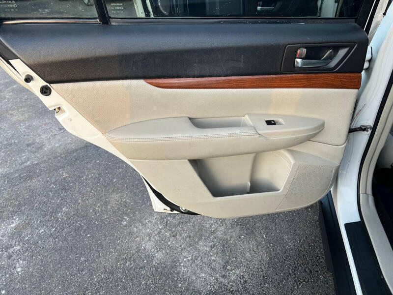 2014 Subaru Outback 2.5i Limited