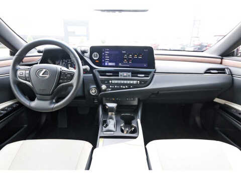 2025 Lexus ES 350
