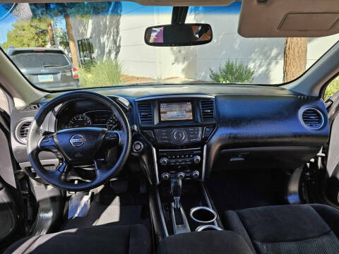 2015 Nissan Pathfinder SV