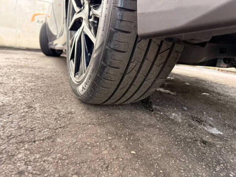 2023 Toyota Camry Hybrid